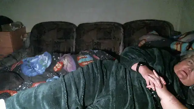 Lana555 Adlı Modelin Canlı XXX Sohbeti