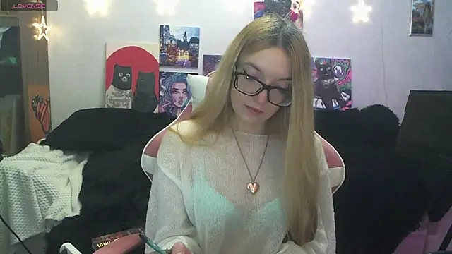 SecretSophia's Live XXX Chat