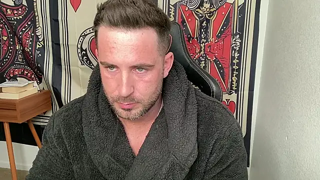 brettmycles28: διαδικτυακό σόου στην κάμερα