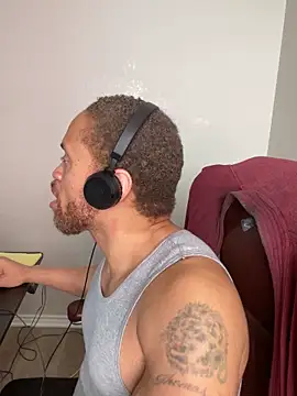 Fathero1time 即時 XXX 聊天