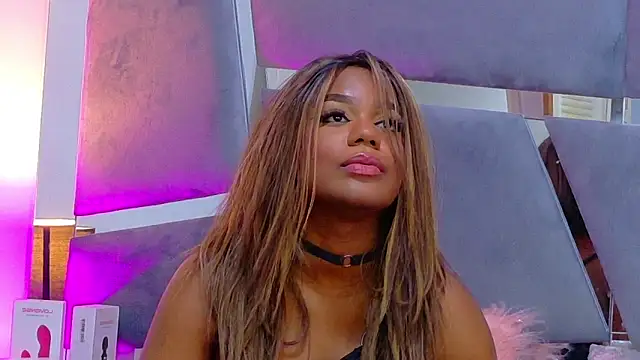 XXX chat uživo modela LorraiineJohnson