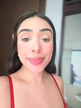 kiaraglam2's Live XXX Chat