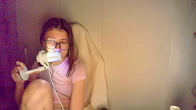 KristinaScott 现场XXX聊天