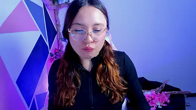 little_emma0 Chat XXX live