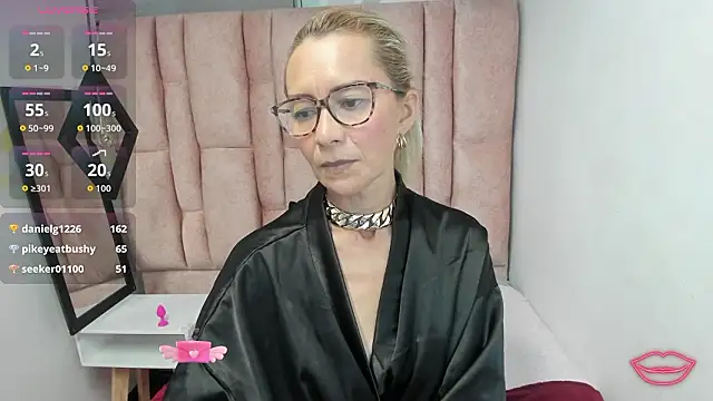 Issa_Milf__ – Live XXX-chat