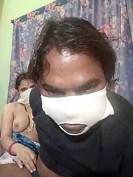 Chikanichameli2521 Adlı Modelin Canlı XXX Sohbeti