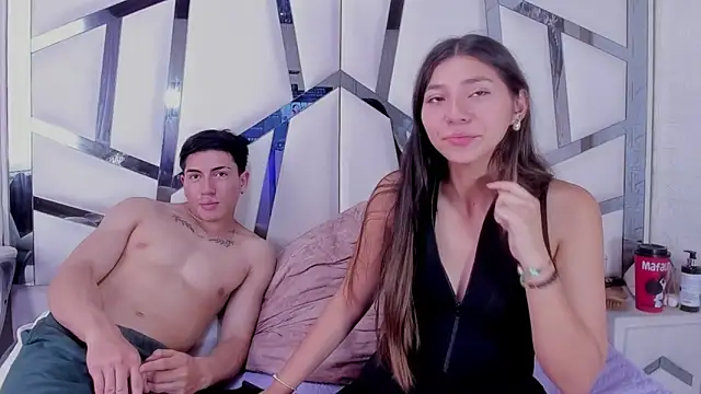 دردشة ScarlettAndLucas الجنسية المباشرة