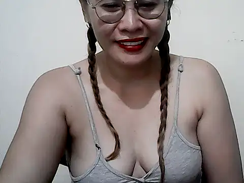 Chat XXX ao vivo de tinypusie