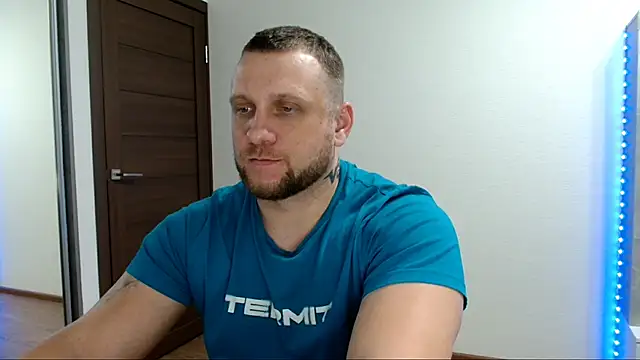 B-L-O-N-D – Kamerová šou