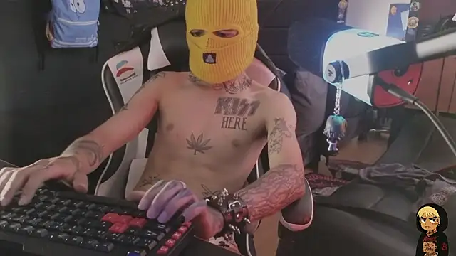 Онлайн чат XXX AcidMilo