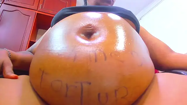 emma_purple_'s Webcam Show