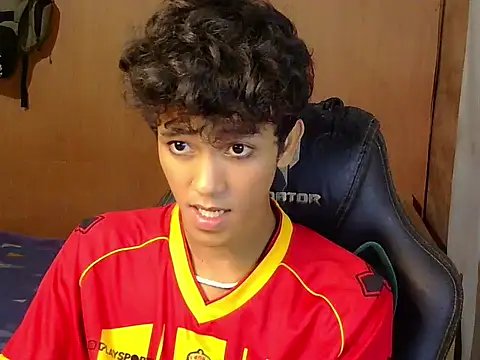 hugekenbigcock Live XXX-Chat