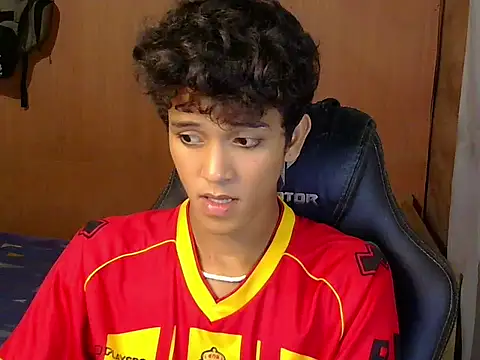 hugekenbigcock 웹캠 쇼