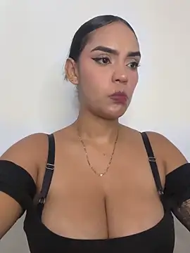 Онлайн чат XXX Sara-77