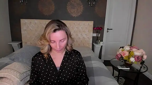 AllisonWilliams: онлайн-секс-чат