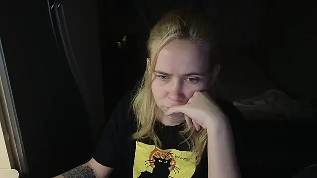 Онлайн чат XXX Riley_Roo