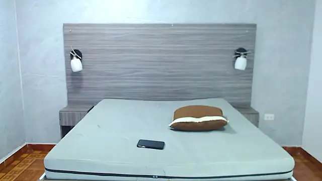 دردشة Loony_Zion الجنسية المباشرة