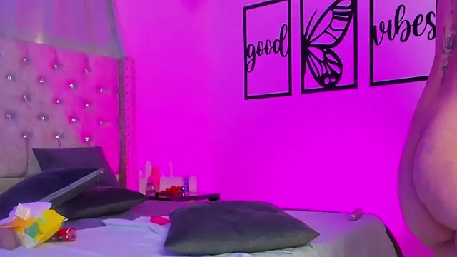 nicolee_millerr Live XXX Chat