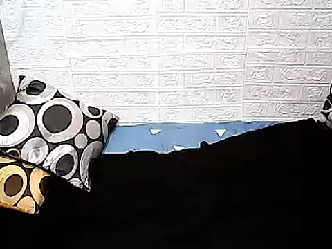 xxhottinybabe's Live XXX Chat