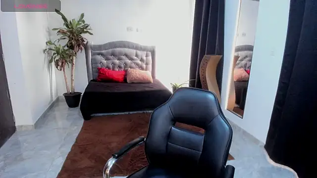 Chat XXX en directo de fox_valerie