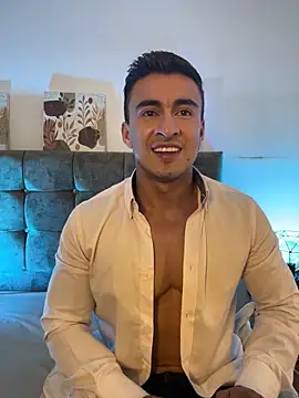 XXX chat uživo modela Chris_Clarck