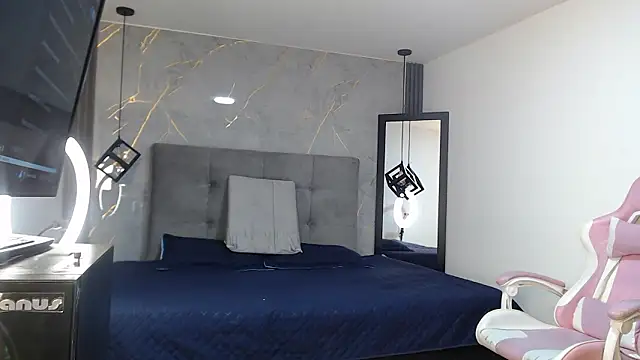 AvaStonee Chat XXX in diretta