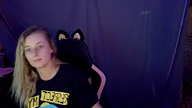 YourSecretGF963's Webcam Show