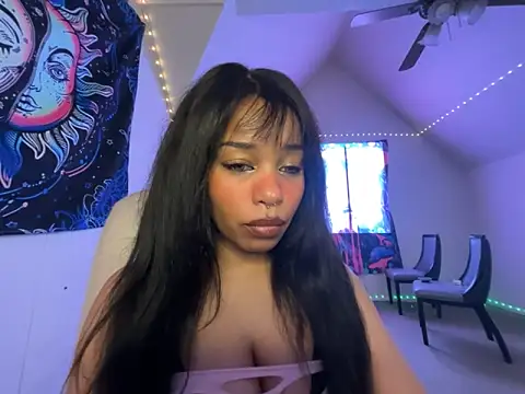 Онлайн чат XXX venusfairys