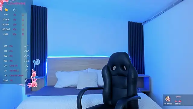 Chiqui_milk_'s Webcam Show