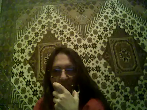 FayInessaKiss Chat XXX in diretta