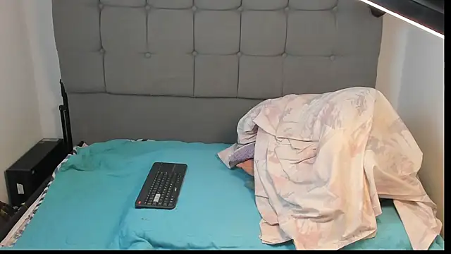 jake_hott1's Live XXX Chat