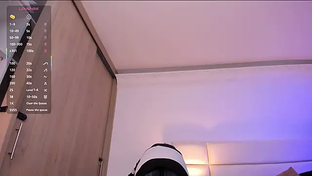 AllexJacob's Live XXX Chat