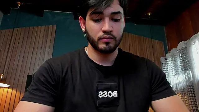 ElianKeiser's Live XXX Chat