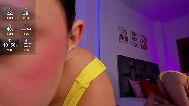 kittymonroe1 即時 XXX 聊天