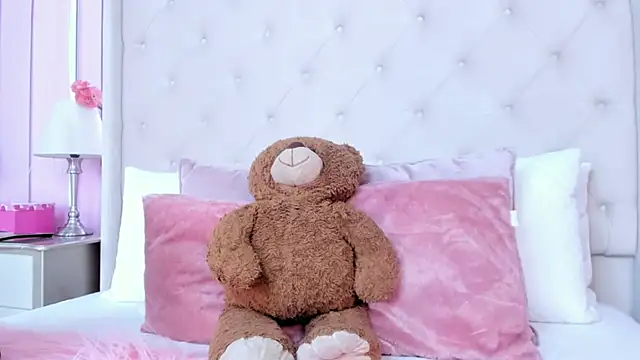 scarlett_leblanc_'s Live XXX Chat