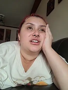 CurvyNoir Live XXX-Chat