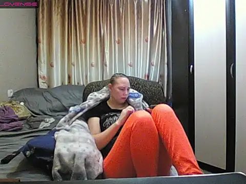 Chat XXX en directo de JenniDeep