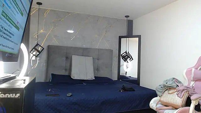 AvaStonee 即時 XXX 聊天