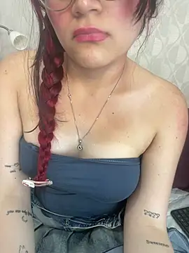 dayis_butera's Live XXX Chat