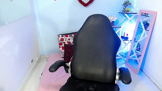 victoria_jones' Webcam Show