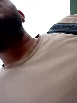 MONOSKI130801: απευθείας συνομιλία ΧΧΧ