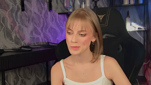 KiraMontoya Live XXX-chat