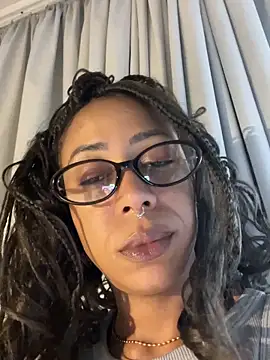 dianagolley420's Live XXX Chat