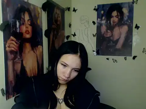 Em7MaA's Live XXX Chat