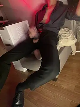 Wuza-H 在線直播表演