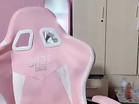 Lina8386: онлайн-секс-чат