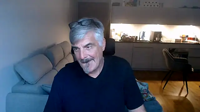 Budapest1958: вебкам-шоу