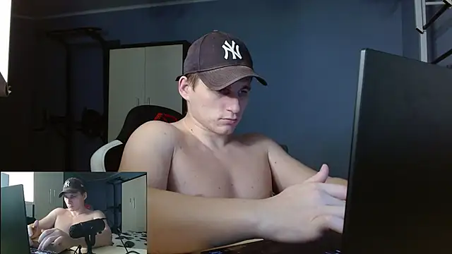 Chat XXX ao vivo de Poliglotjoe1