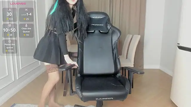 akioramy's Live XXX Chat