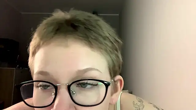 makeyousense Pertunjukan Webcam